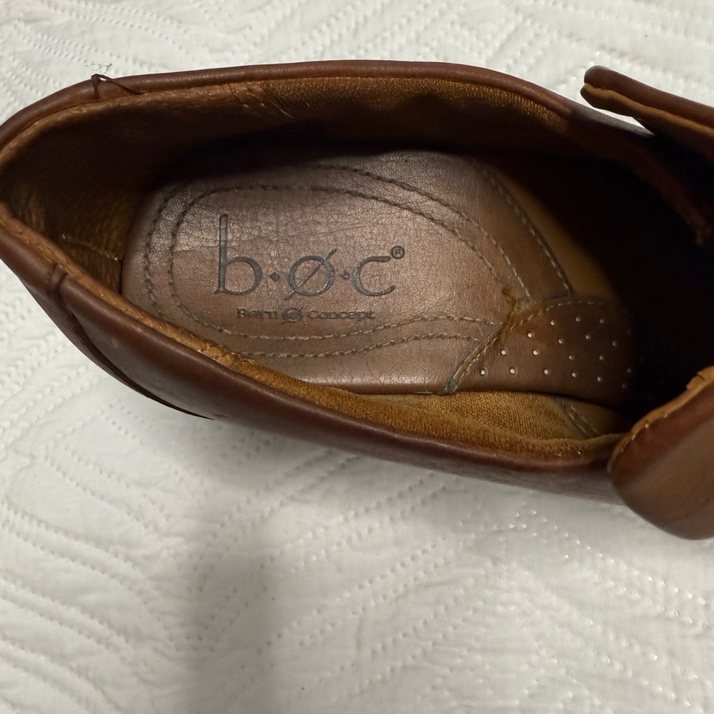 BOC Women’s Brown Leather Slip on Clogs. Size 9 - Picture 9 of 9
